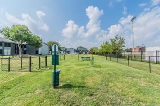 602 W Pioneer Pkwy #B1 - Photo 1 of 1