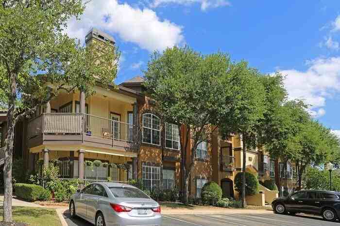 12235 Vance Jackson Rd #C1 - Photo 5 of 50