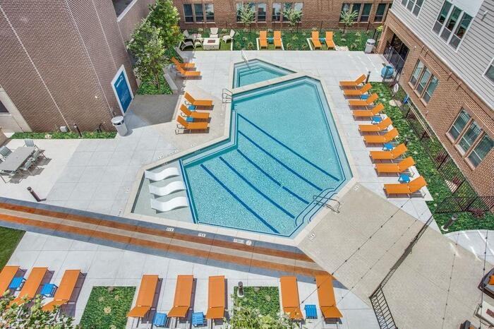 910 Quest Pkwy #B1 - Photo 5 of 26