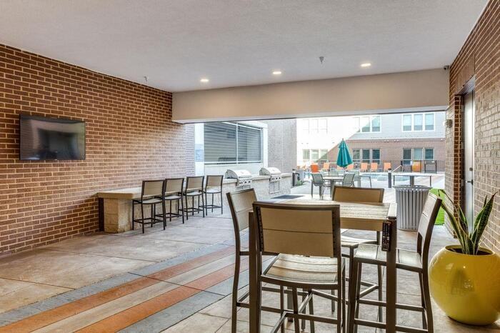 910 Quest Pkwy #A1 - Photo 3 of 26