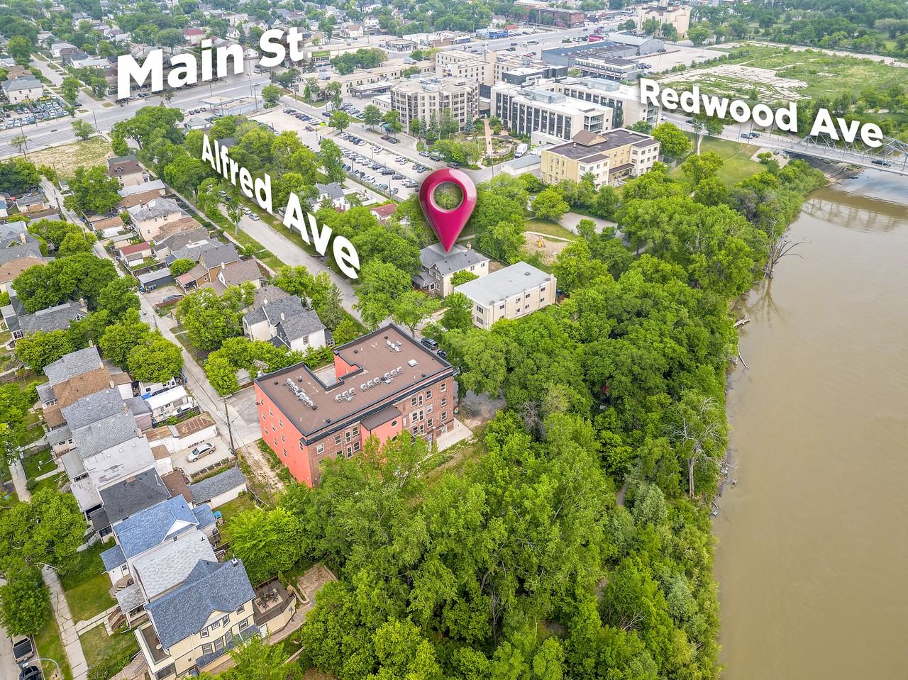 135 Alfred Avenue - Photo 2 of 15