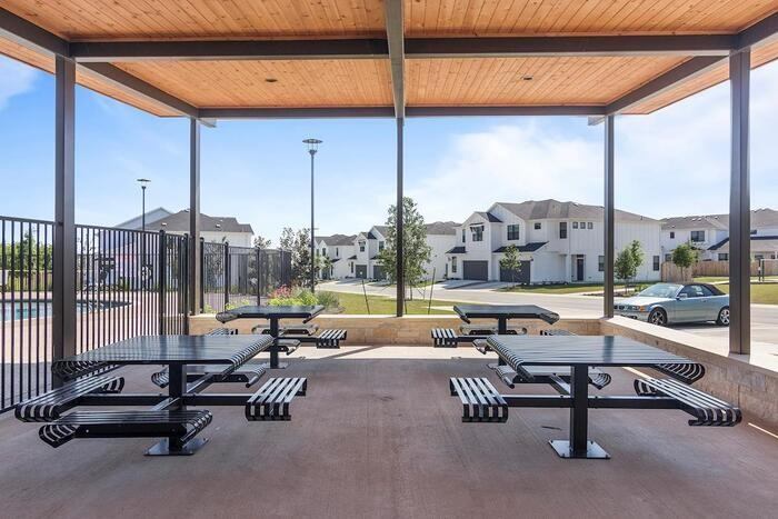 150 Harvest Meadows Rd #D2 - Photo 5 of 10