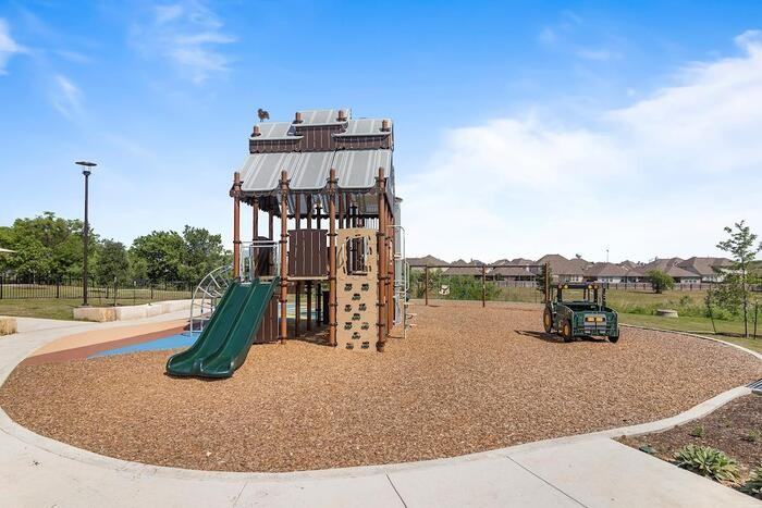 150 Harvest Meadows Rd #D2 - Photo 7 of 10