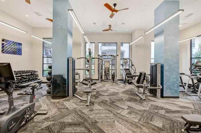 2610 Allen St #B3 - Photo 7 of 20