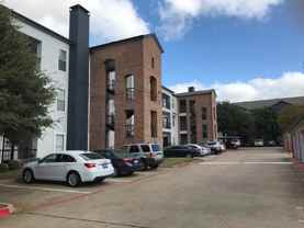 2815 Osler Dr #C2 - Photo 1 of 1