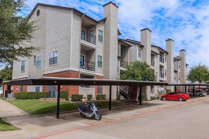 9510 Westpark Dr #C4 - Photo 6 of 34