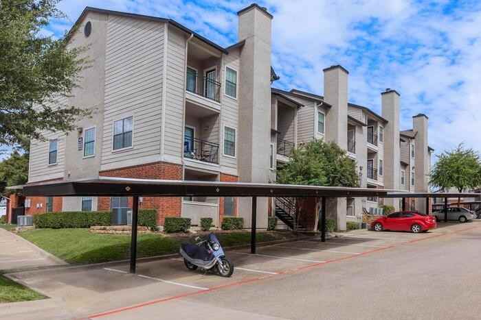 9510 Westpark Dr #B3 - Photo 6 of 33