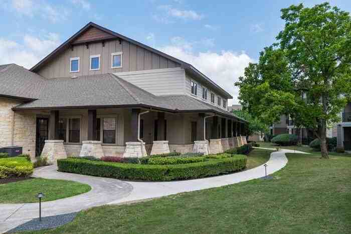 7828 Pat Booker Rd #D2 - Photo 4 of 36