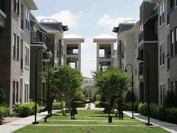 6760 Windhaven Pkwy #C4 - Photo 3 of 30