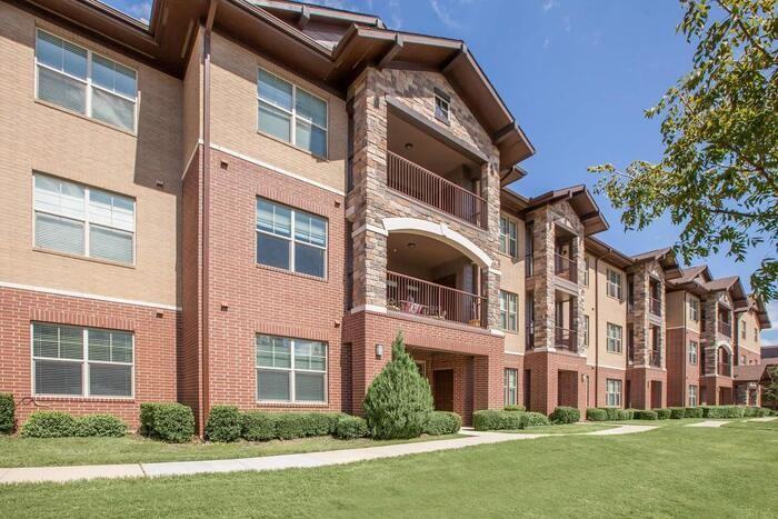 2436 S Valley Pkwy #C2 - Photo 3 of 10