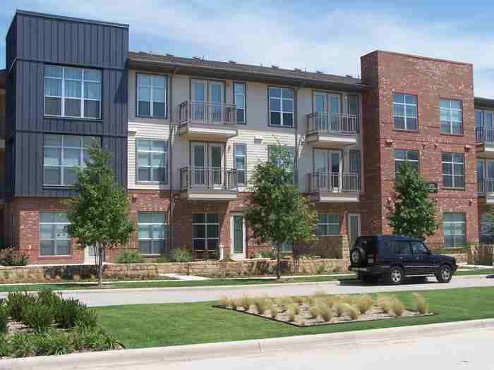 6760 Windhaven Pkwy #B28 - Photo 2 of 39