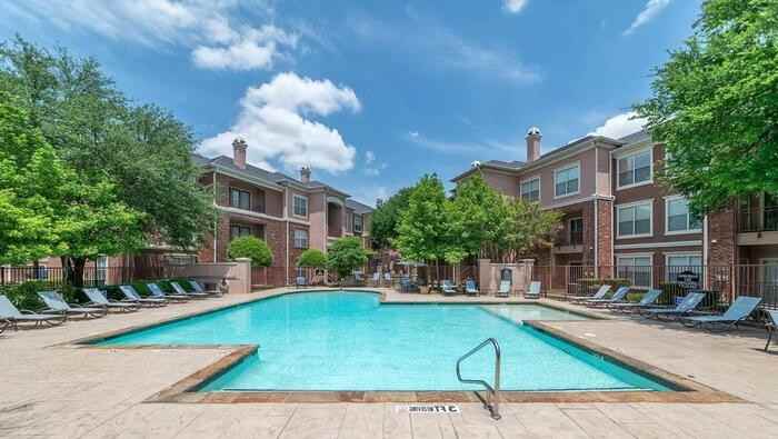 645 N Town East Blvd #C4 - Photo 6 of 24