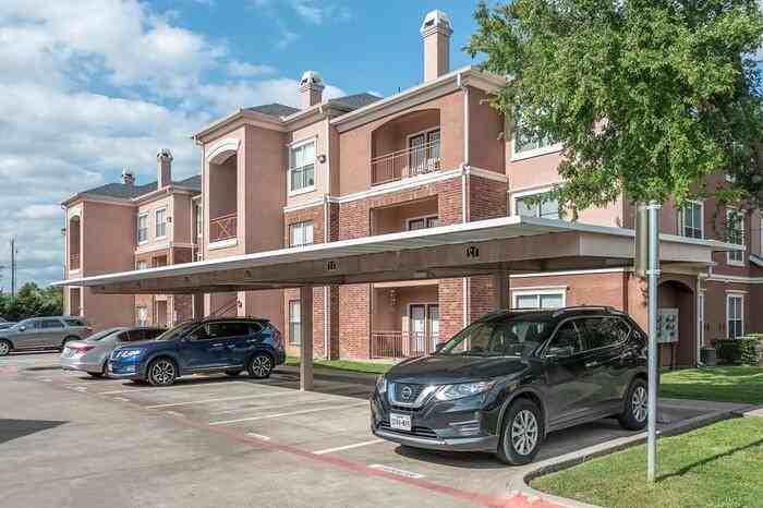 645 N Town East Blvd #B2 - Photo 2 of 22