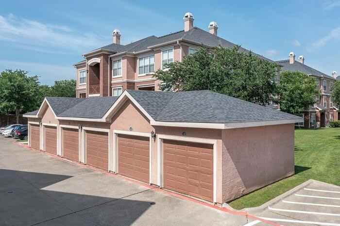 645 N Town East Blvd #B2 - Photo 3 of 22