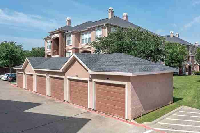 645 N Town East Blvd #B3 - Photo 3 of 23