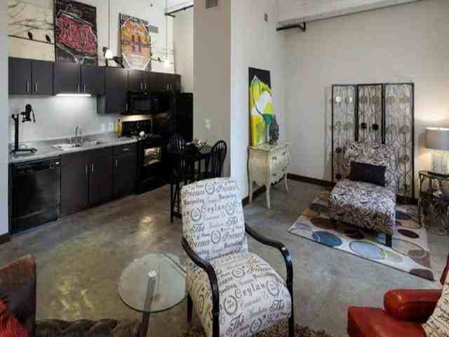 1509 Main St #A3 - Photo 6 of 11