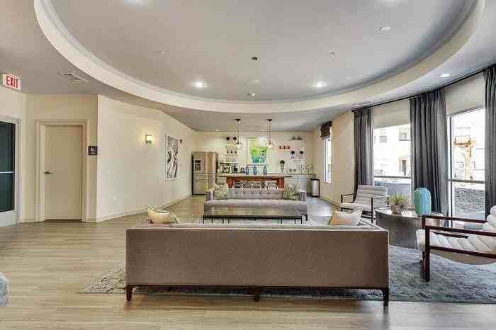 3604 Cedar Springs Rd #B3 - Photo 4 of 18