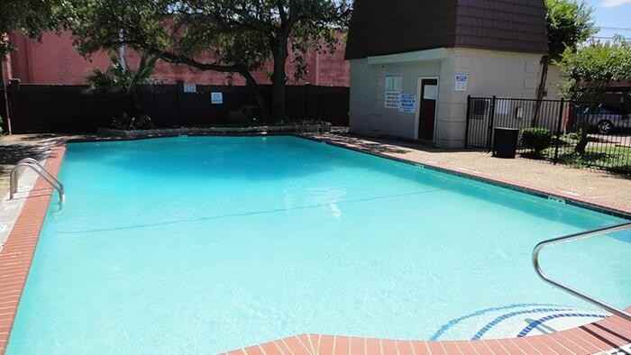 3740 High Vista Dr #D4 - Photo 4 of 10