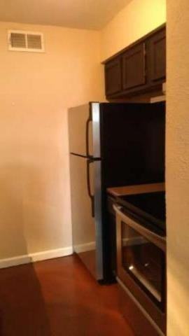 5128 Cedar Springs Rd #B1 - Photo 5 of 7