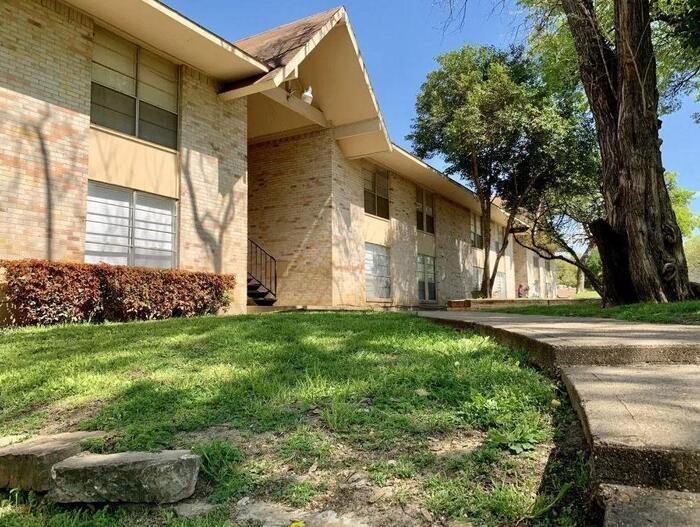 6864 Larmanda St #B1 - Photo 2 of 6