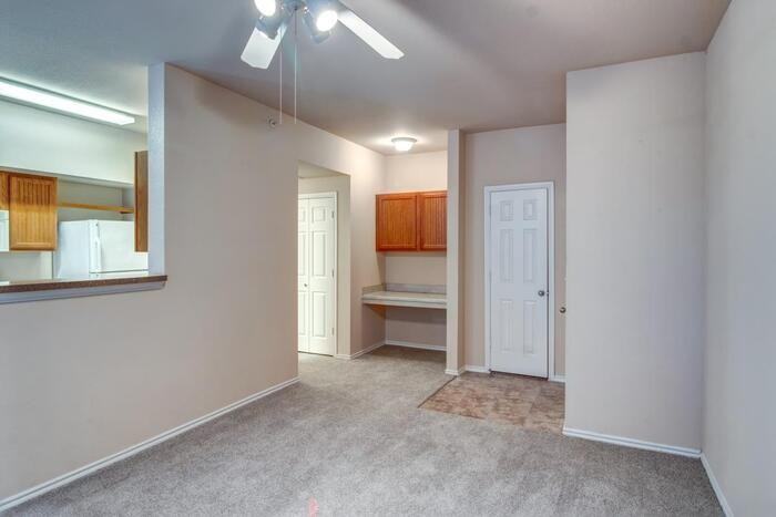 2000 Highland Rd #C1 - Photo 4 of 11