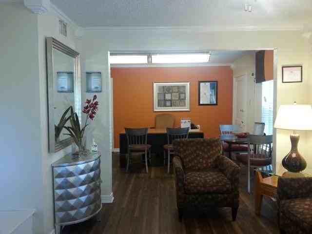 2603 Hillburn Dr #E1 - Photo 5 of 10