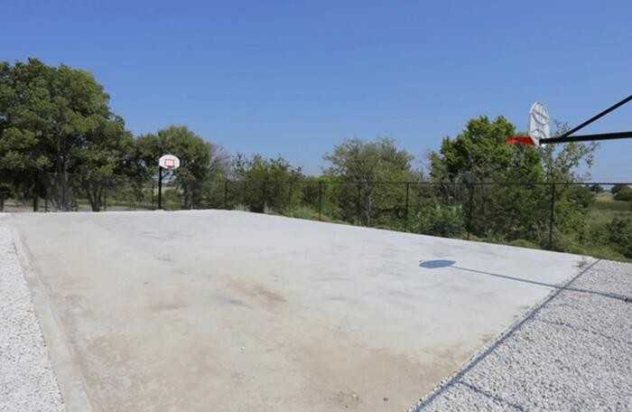 704 Dale Ln #B2 - Photo 6 of 19