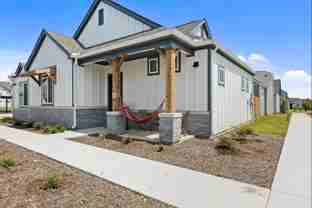 1121 Debbie Ln #D1 - Photo 1 of 1