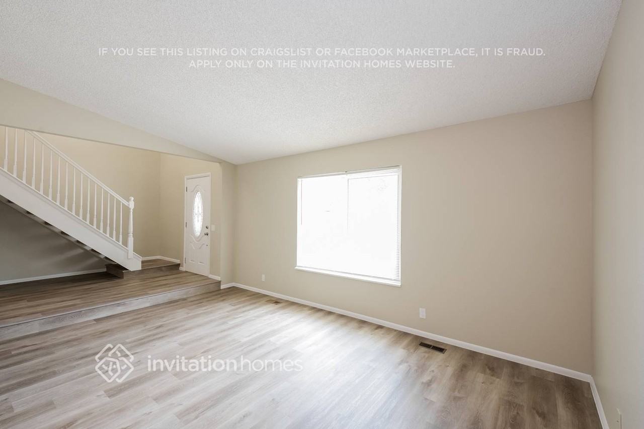 15805 East Oxford Avenue - Photo 2 of 20
