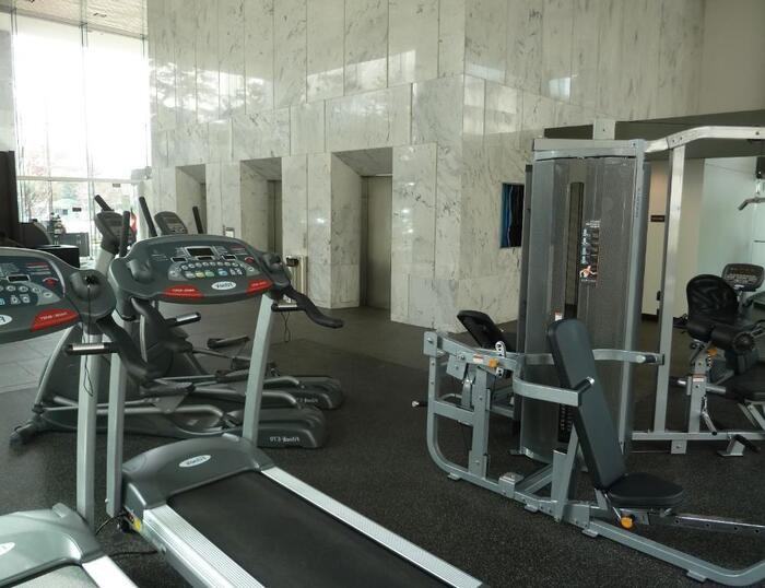 300 S Saint Paul St #A1 - Photo 2 of 5