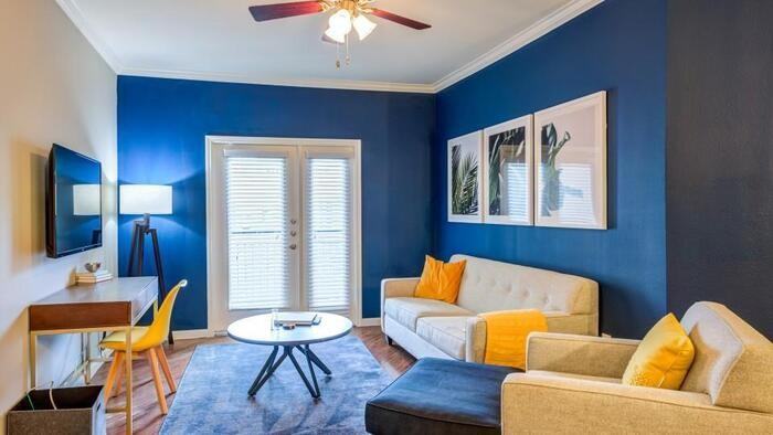 800 Ross Ave #C4 - Photo 5 of 17