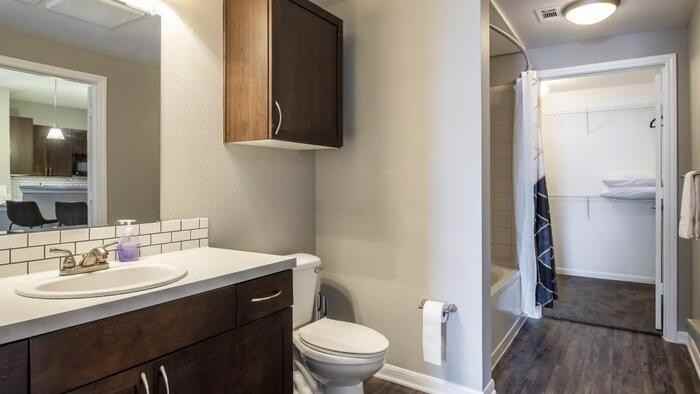 800 Ross Ave #B13 - Photo 7 of 21