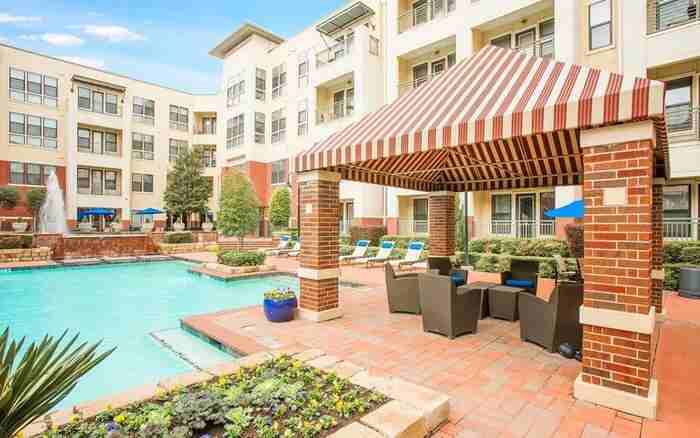 800 Lake Carolyn Pkwy #C8 - Photo 7 of 37