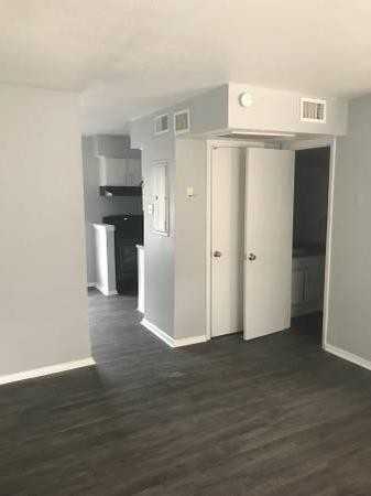 2755 E Ledbetter Dr #C2 - Photo 3 of 7