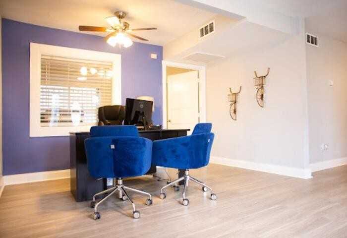 2755 E Ledbetter Dr #C4 - Photo 2 of 7