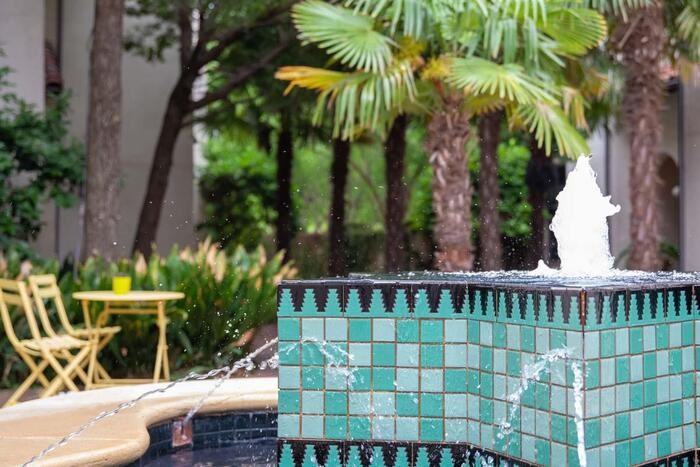 2510 N Henderson Ave #C12 - Photo 2 of 17