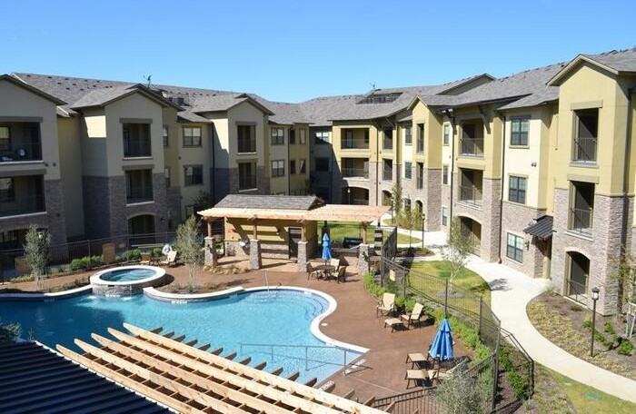 480 Bray Central Dr #B4 - Photo 2 of 7