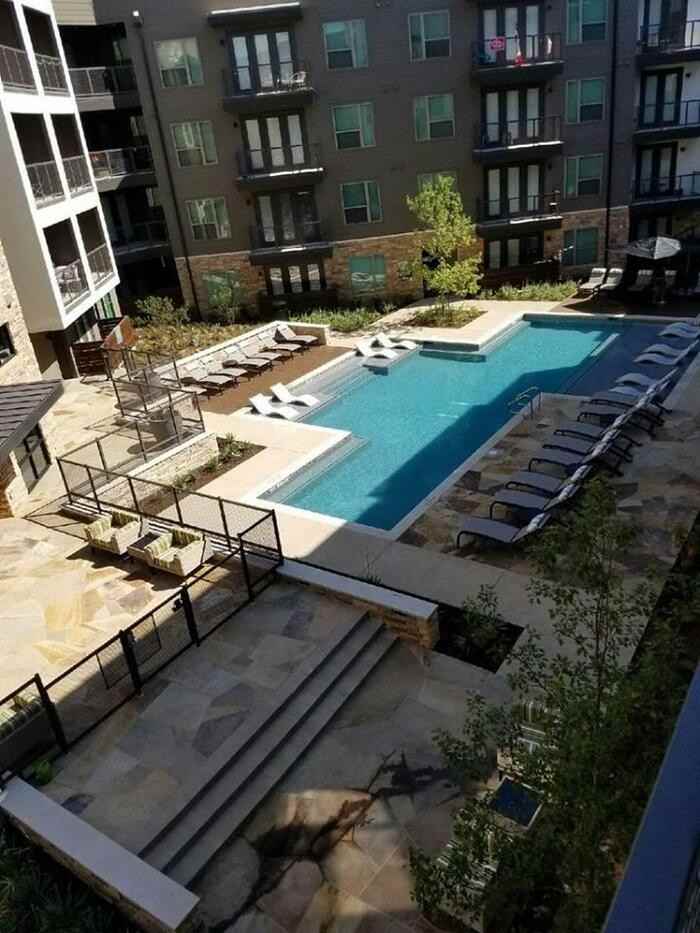 2924 Lucas Dr #B5 - Photo 4 of 47