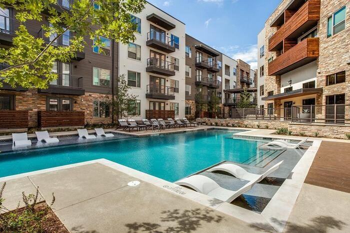 2924 Lucas Dr #B16 - Photo 2 of 47