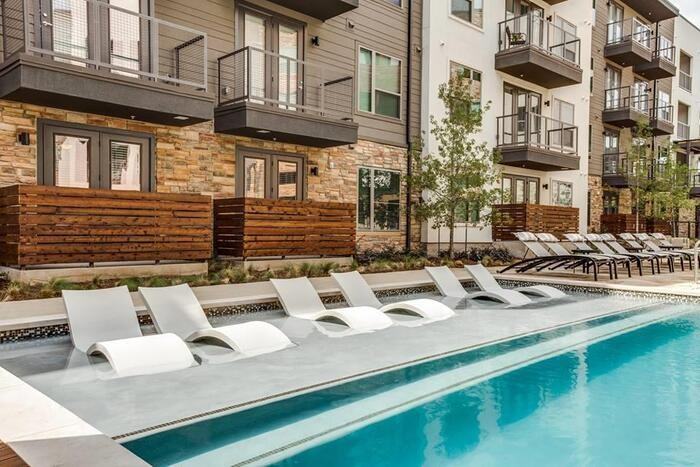 2924 Lucas Dr #B16 - Photo 5 of 47