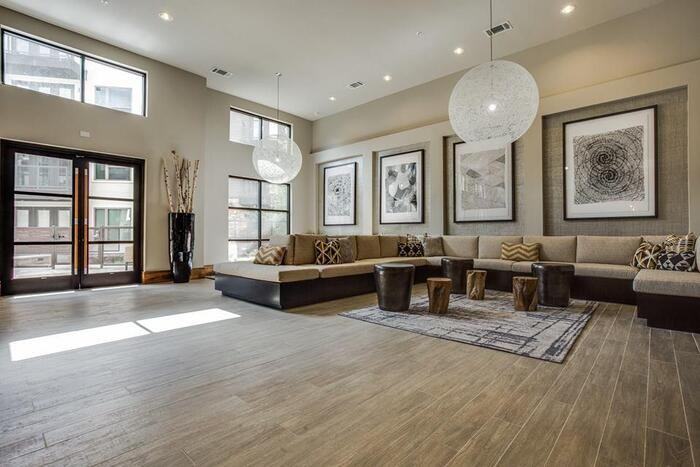 2924 Lucas Dr #B16 - Photo 6 of 47