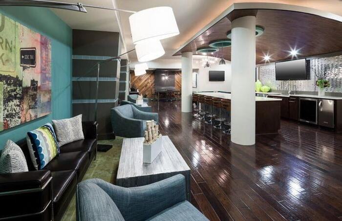 1836 W Davis St #C2 - Photo 6 of 17