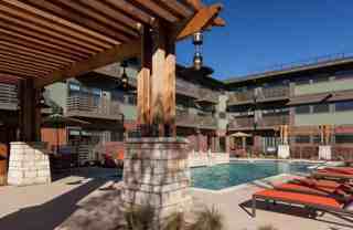 1836 W Davis St #B5 - Photo 1 of 1