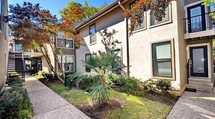 5919 Birchbrook Dr #B2 - Photo 4 of 23