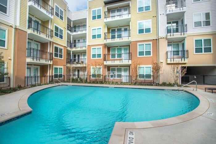 850 Lake Carolyn Pkwy #C4 - Photo 3 of 22