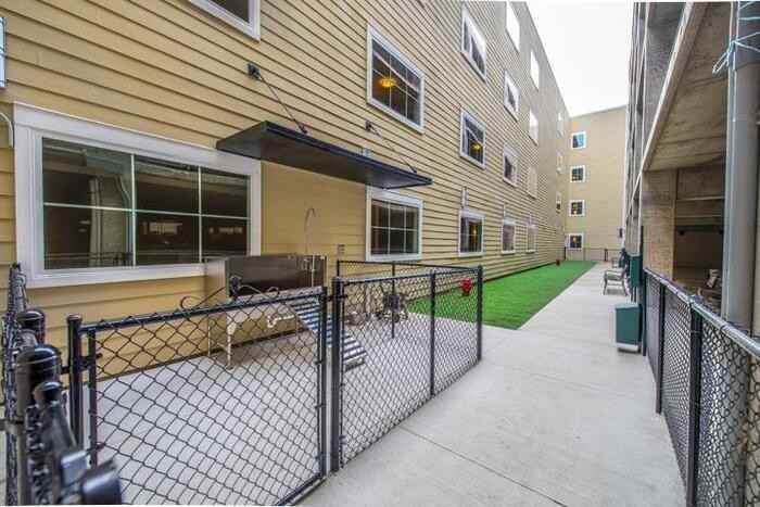 850 Lake Carolyn Pkwy #B5 - Photo 5 of 23