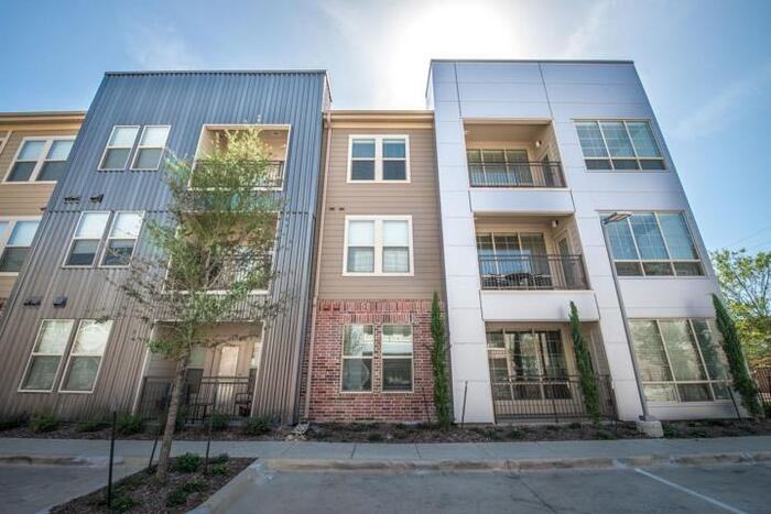 5959 Maple Ave #C1 - Photo 2 of 50