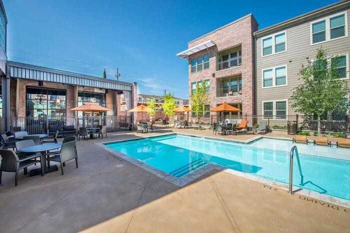 5959 Maple Ave #C4 - Photo 5 of 50