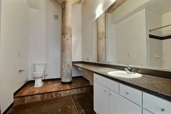 3200 Main St #A3 - Photo 7 of 8