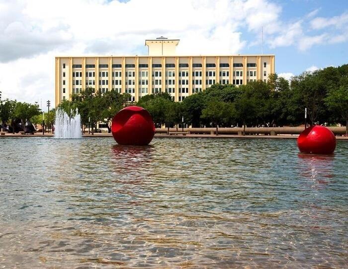 500 S Ervay St #B9 - Photo 2 of 27